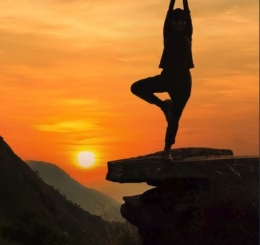 10 Xu Hướng Về Tranh Yoga Mới Nhất Năm 2024 Gia Kiệm Đồng Nai