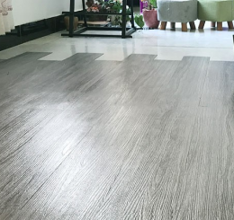 SÀN NHỰA GỖ KEO DÁN SẴN TIỆN LỢI  SN04