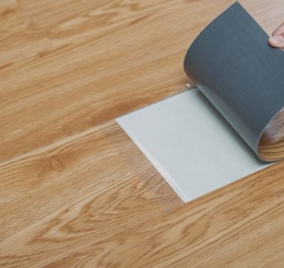 SÀN NHỰA GỖ KẾT HỢP KEO DÁN SẴN TIỆN LỢI SN 05