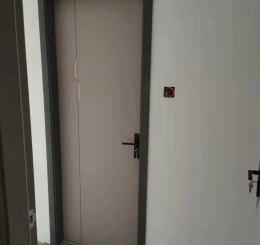 Cửa Gỗ CarBon Tại long Khánh