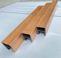 Cửa Hàng Bán Lam Treo Nhựa Giả Gỗ Chất Lượng Cao Tại Biên Hòa - Đồng Nai