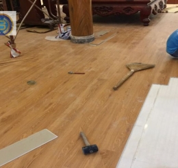 Cửa hàng Thi công Sàn nhựa hèm khóa chuyên nghiệp tại Tam Hiệp