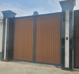 Nhận Thi Công Cổng Sắt Ốp Tấm Ốp Gỗ Nhựa Ngoài Trời Ở Long Trảng Bom Đồng Nai