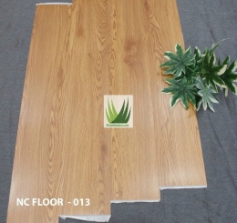 Sàn Nhựa Keo Dán Sẵn M-13