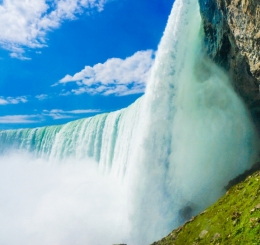 Tranh Dán Tường 3D Thác Nước Tại Trảng Bom