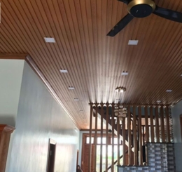 Trần nhựa giả gỗ giá rẻ tại Vĩnh Cửu