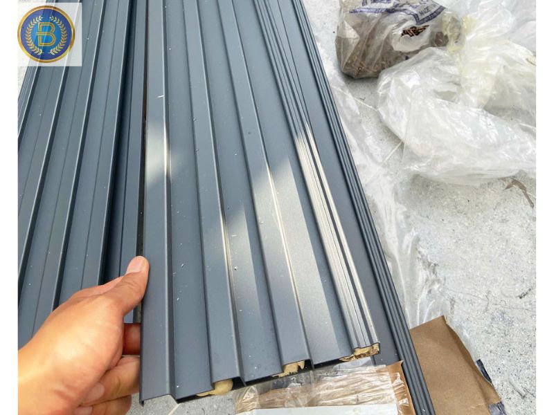 Lam Nhôm lợp mái