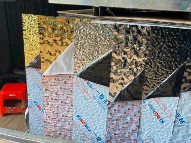 Bảng màu Tấm Inox cho khách tham khảo