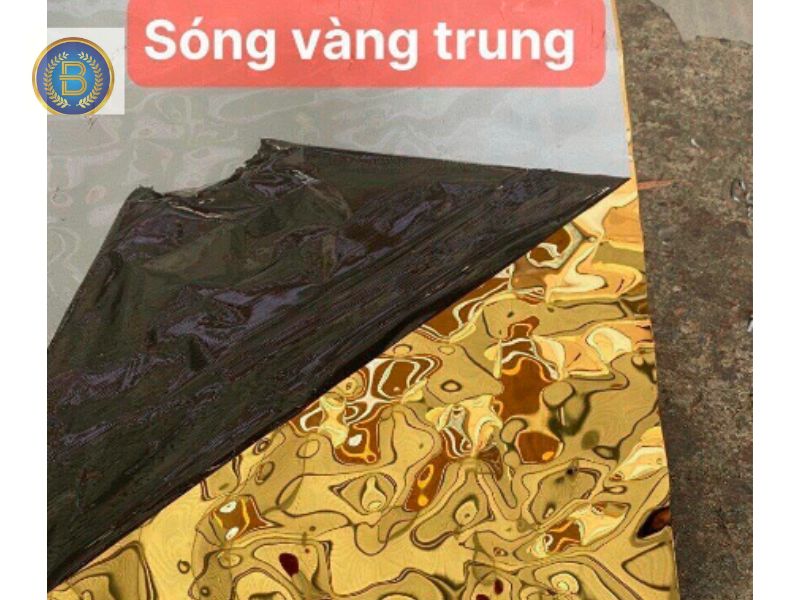Tấm Inox Sóng trung màu vàng bóng