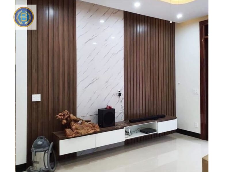 Trang trí vách Tivi bằng tấm ốp nhựa Lam Sóng+ tấm ốp PVC vân đá