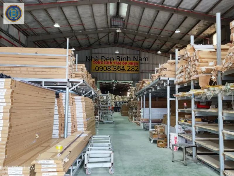 Kho hàng tại Nhà Đẹp Bình Nam với nhiều mặt hàng, mẫu mã đa dạng Kho hàng tại Nhà Đẹp Bình Nam với nhiều mặt hàng, mẫu mã đa dạng