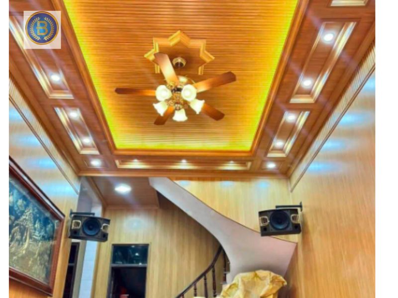 Mẫu Trần Nhựa mà Bình nam đã thi công hoàn thiện xong cho khách Mẫu Trần Nhựa mà Bình nam đã thi công hoàn thiện xong cho khách