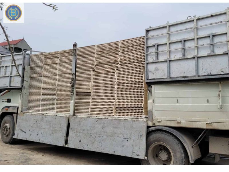 Xuất hàng Cửa nhựa về kho