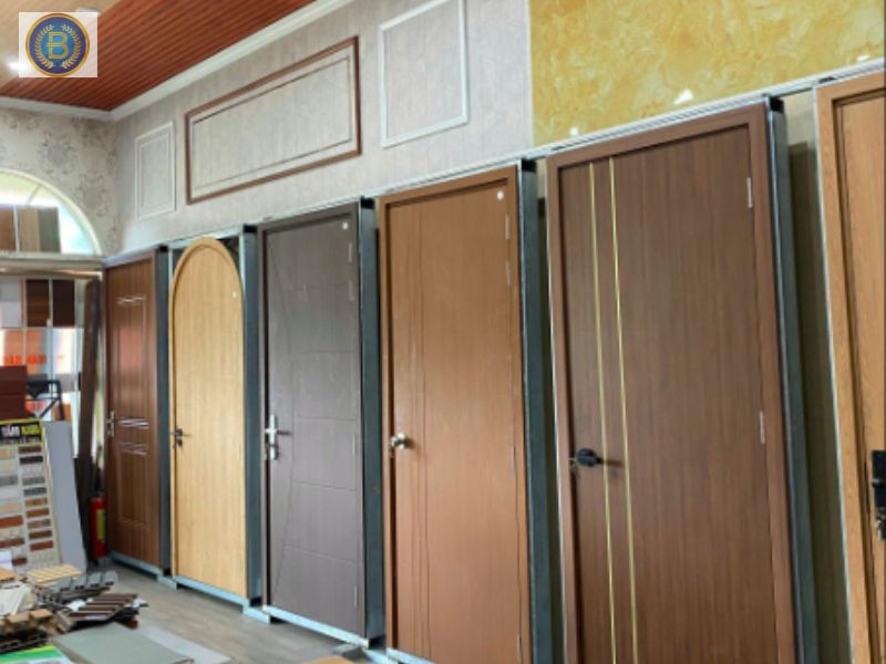 Các mẫu cửa có sẵn tại cửa hàng cho khách tham khảo Các mẫu cửa có sẵn tại cửa hàng cho khách tham khảo