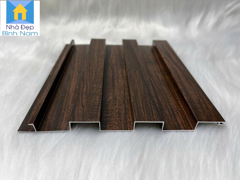 Cận màu Lam sóng bảo hành màu tới 10 năm Cận màu Lam sóng bảo hành màu tới 10 năm