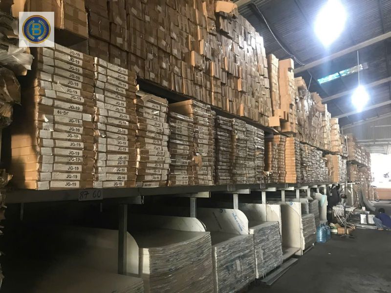 Kho hàng Tấm ốp tại Bình Nam