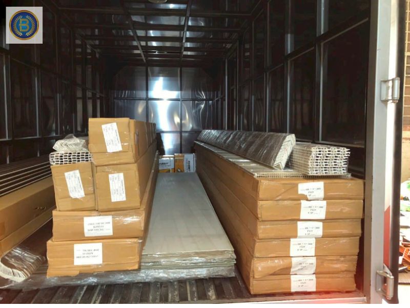 Xe giao hàng Vách Ngăn cho khách lẻ Xe giao hàng Vách Ngăn cho khách lẻ