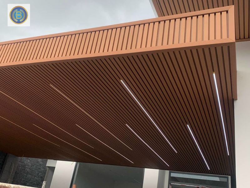 Công trình lam sóng ngoài trời làm mái hiên cho khách