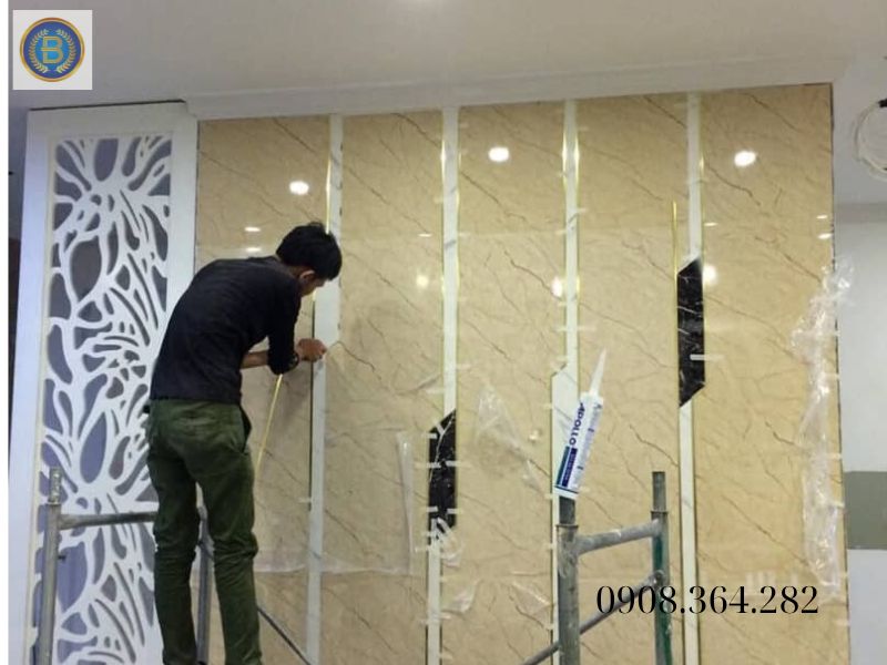Thi công Tấm Ốp PVC đơn giản, nhanh gọn