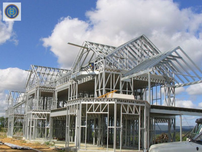 Khung thép được gia cố chắc chắn