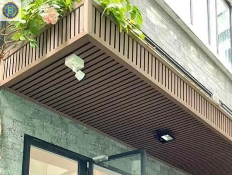 Ốp trần bằng lam sóng gỗ nhựa